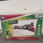 Lionel Battery Elf Toy Train Set Locomotive,cars & Remote Sound Light New. Fixed Price $94.95.