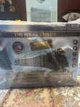 Lionel The Polar Express Ready-to-play Train Set. Fixed Price $137.99.