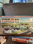 Bachmann Lionel Gauge Plasticville Barn 1851:179 W/box. Fixed Price $20.00.