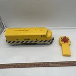 Lionel Construction Ready To Play Battery Powered Train Cosmetic Damage W/remote. Fixed Price $59.99.