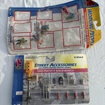Life-like Trains Scale Street Accessories Lights Traffic Signal Working People. Fixed Price $20.99.