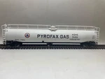 Atlas Ho Scale Acf 33,000 Gal Tank Car Pyrofax Gas Shpx #17003. Fixed Price $29.00.