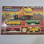 Bachmann 00621 The Challenger Ho Scale Electric Train Set 1998 E-z Track. Fixed Price $74.99.