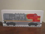 Santa Fe "a" F-3 Non-powered Diesel Engine Lionel Train Cat's Meow Village. Fixed Price $8.24.
