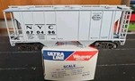 Weaver 3002 Train Ga. Model Railroad New York Central Covered Hopper Car (F27). Fixed Price $18.95.