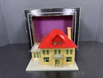 Mth Tinplate Traditions 10-4009 #191 Cream & Red Villa House Accessory Lnib. Fixed Price $99.90.